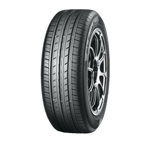 لاستیک یوکوهاما سایز 195/60R15 گل AE51